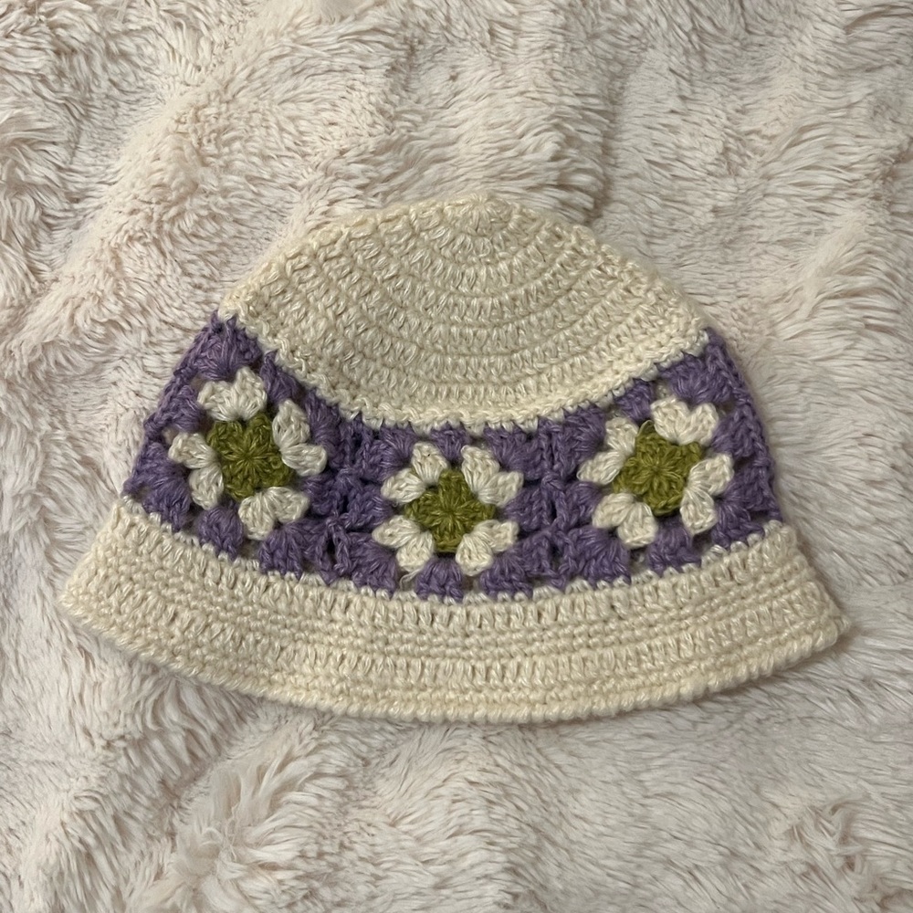 Crochet Bucket Hat – Purple & Green